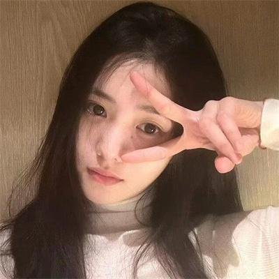 踉跄女孩
